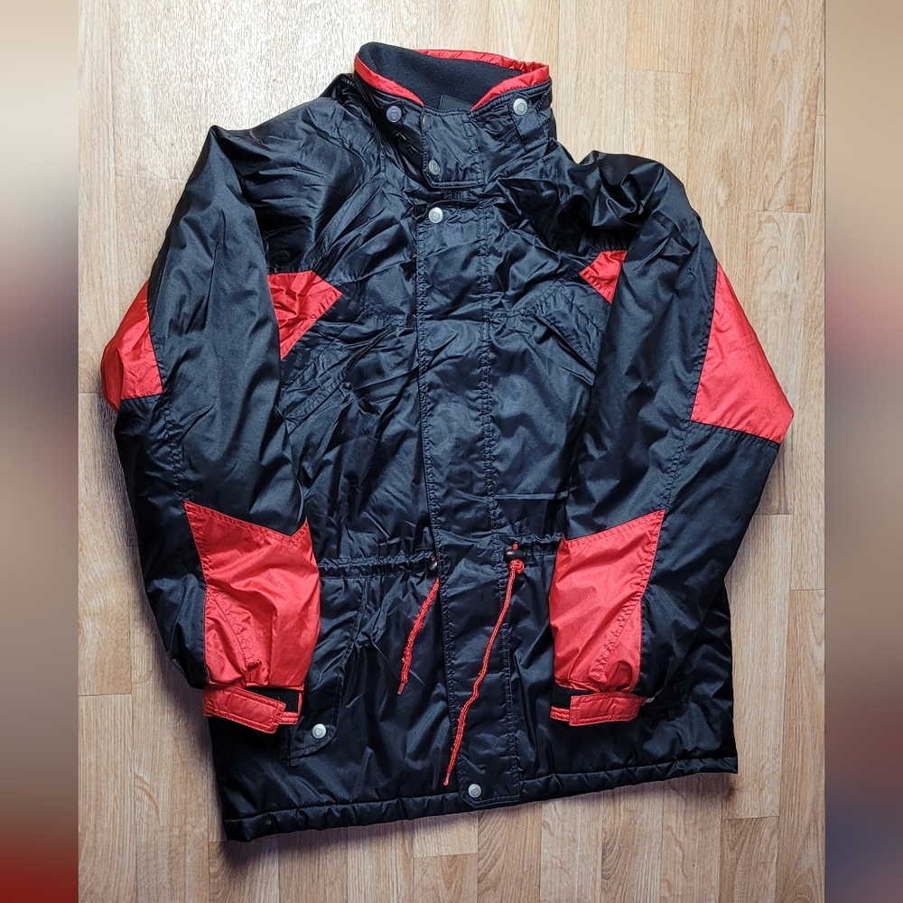 Men's Vintage Marlboro Black and Red Jacket Size Large